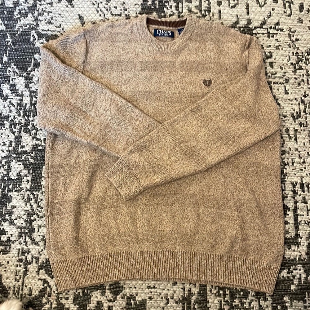 Chaps men’s sweater in size Large. Excellent preloved